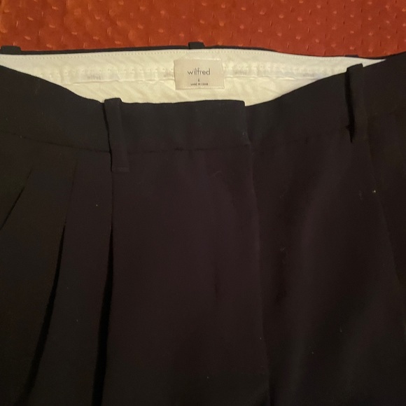 Aritzia Pants - Aritzia effortless Trousers